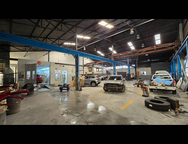 949M² WAREHOUSE TO LET IN EASTLEIGH